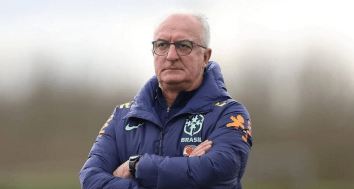 Técnico da seleção brasileira, Dorival Junior, é cotado no Corinthians.